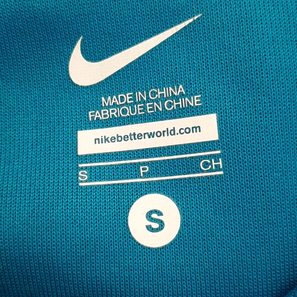 Nike jacket - Picture 2 of 5